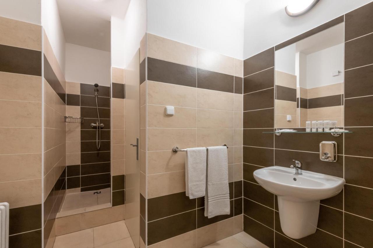 Hotel Wellness Sedy Vlk